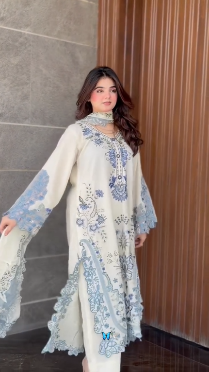Lim-White Embroidery Suit