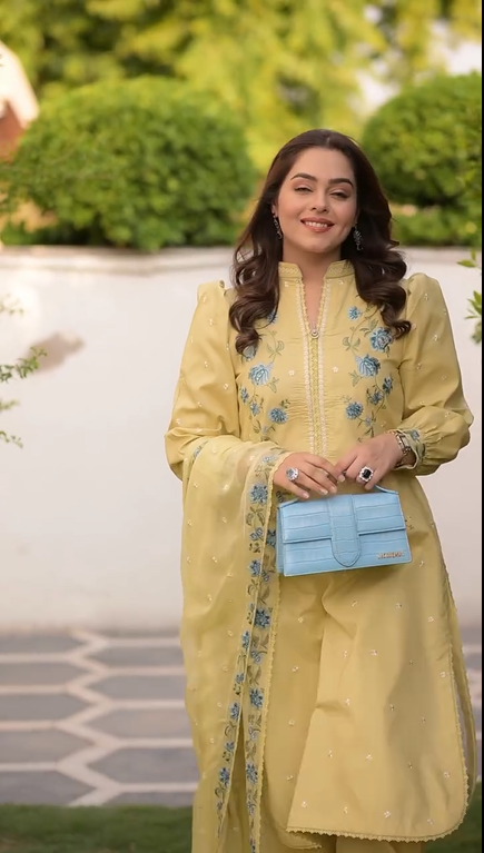 Embroidery Shoulder 3Pcs Suit