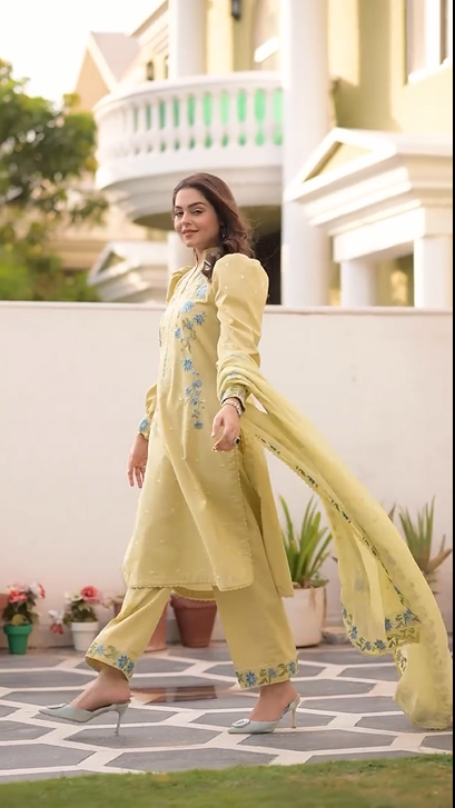 Embroidery Shoulder 3Pcs Suit