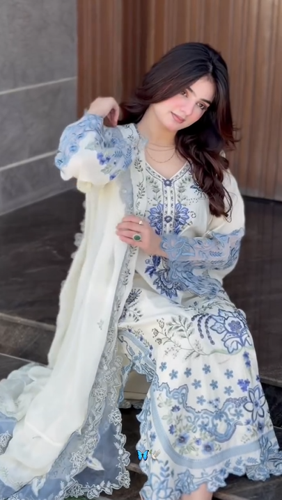 Lim-White Embroidery Suit