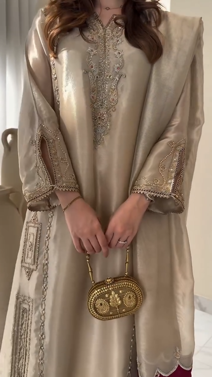 Marron 3Pcs Fine Stitched Suit