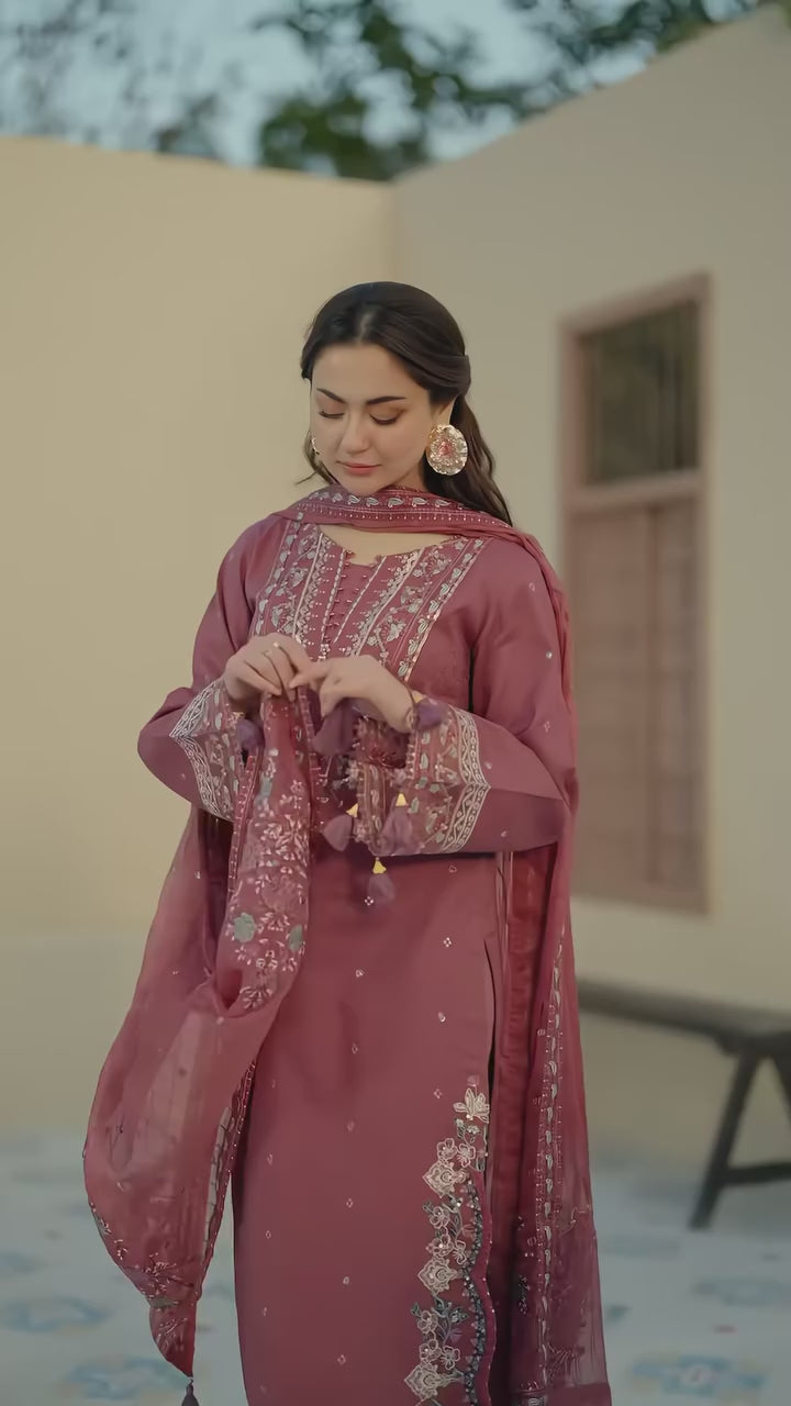 Hania 3Pcs Stitched Suit