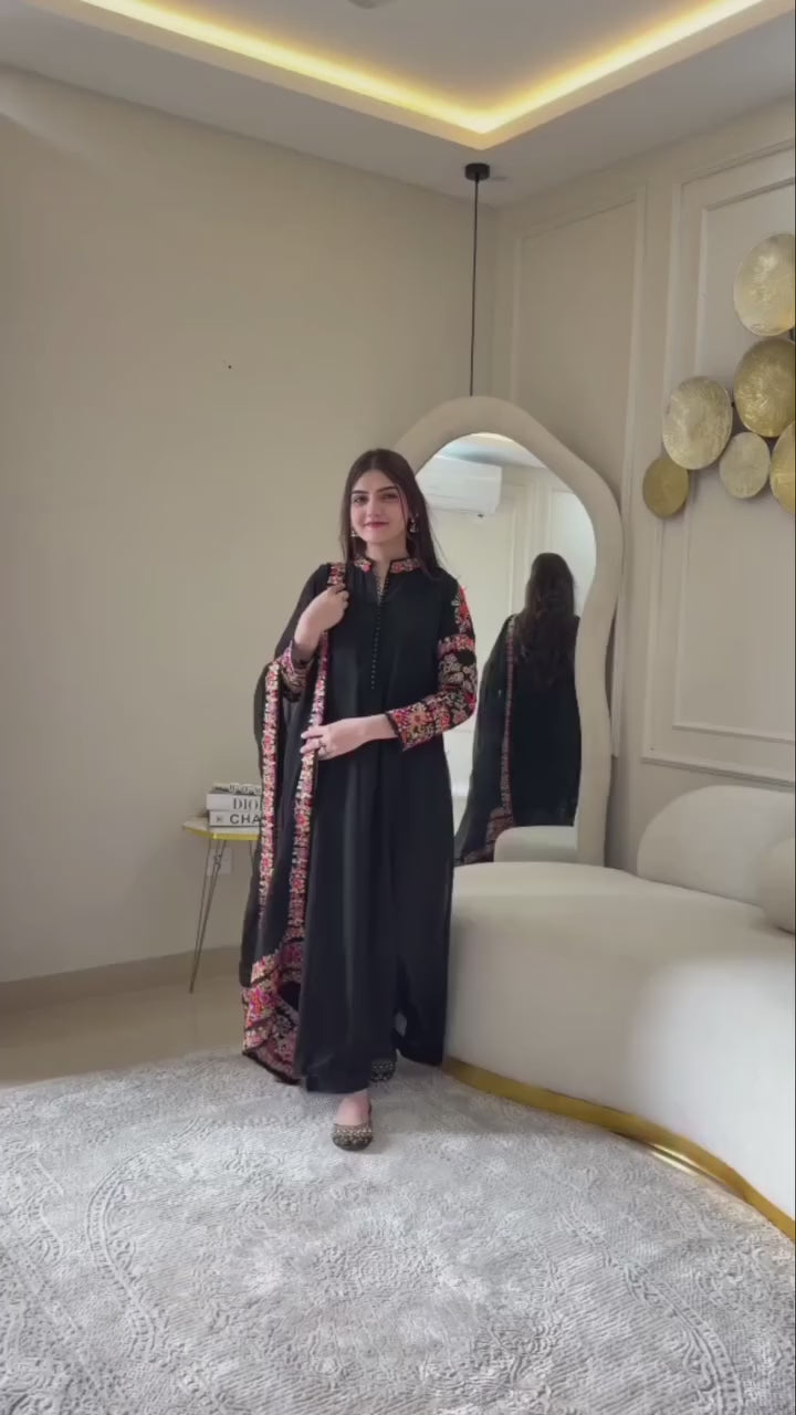 Flower Embroidery Black Suit